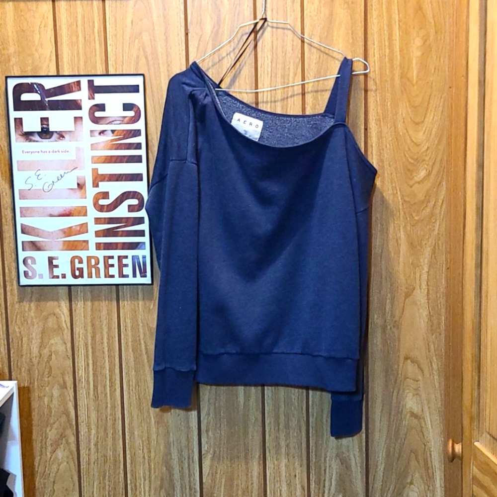 Aero cold shoulder sweater